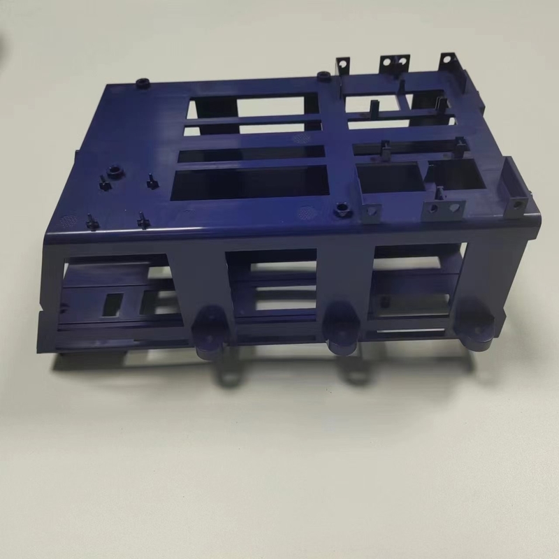 Componenti in plastica stampata affidabili per l'elettronica e il settore industriale