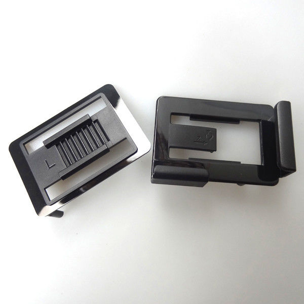 Copertura modellata di plastica dello stampaggio ad iniezione della cavità fredda Runner1+1 per automobilistico